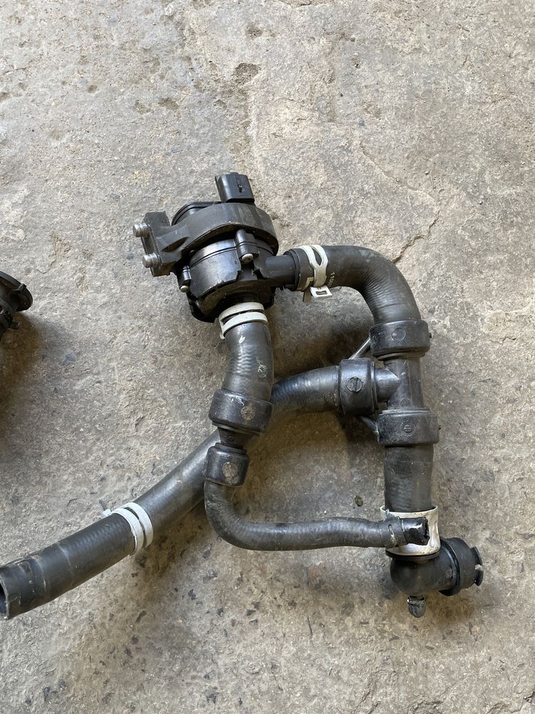 Zawor turbo  pompa wody zawor klap renault megane 1.8 tce IV RS