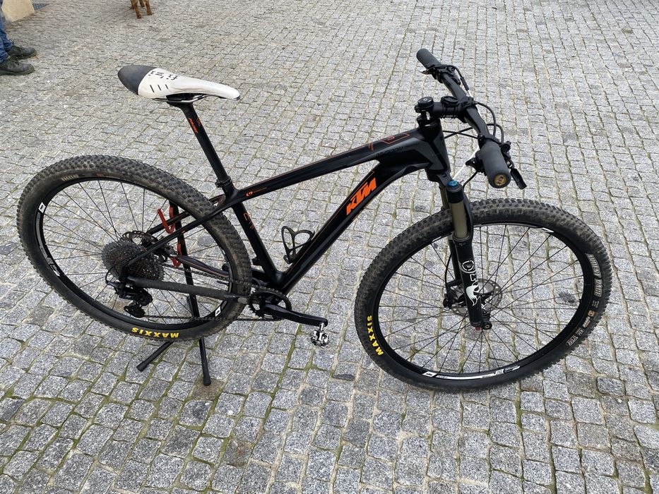 Bicicleta Carbono 29” KTM MyRoon Prestige - Tamanho M