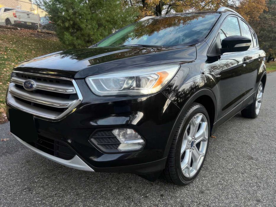 Ford Escape Titanium      2017
