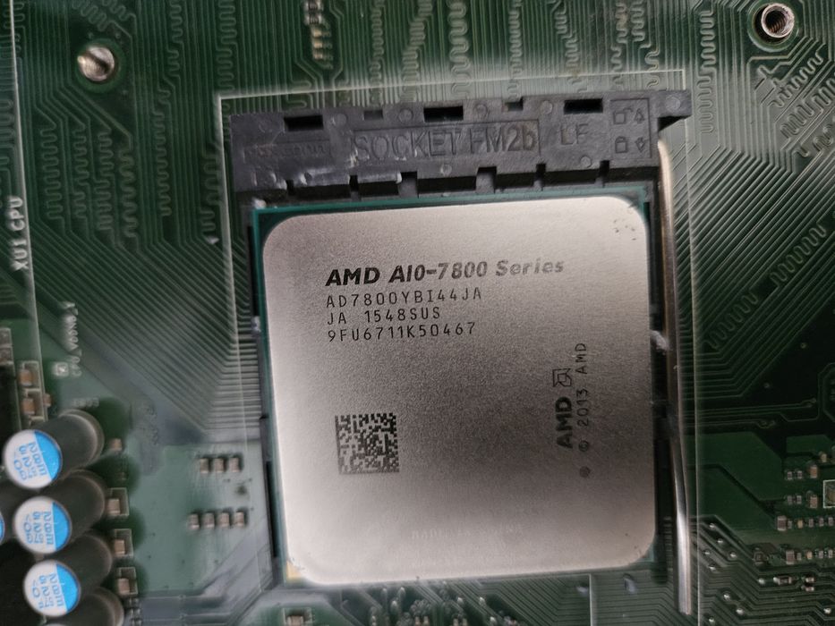 Caixa PC - HP + Motherboard MS - 7906 VER 2 + AMD A10 7800