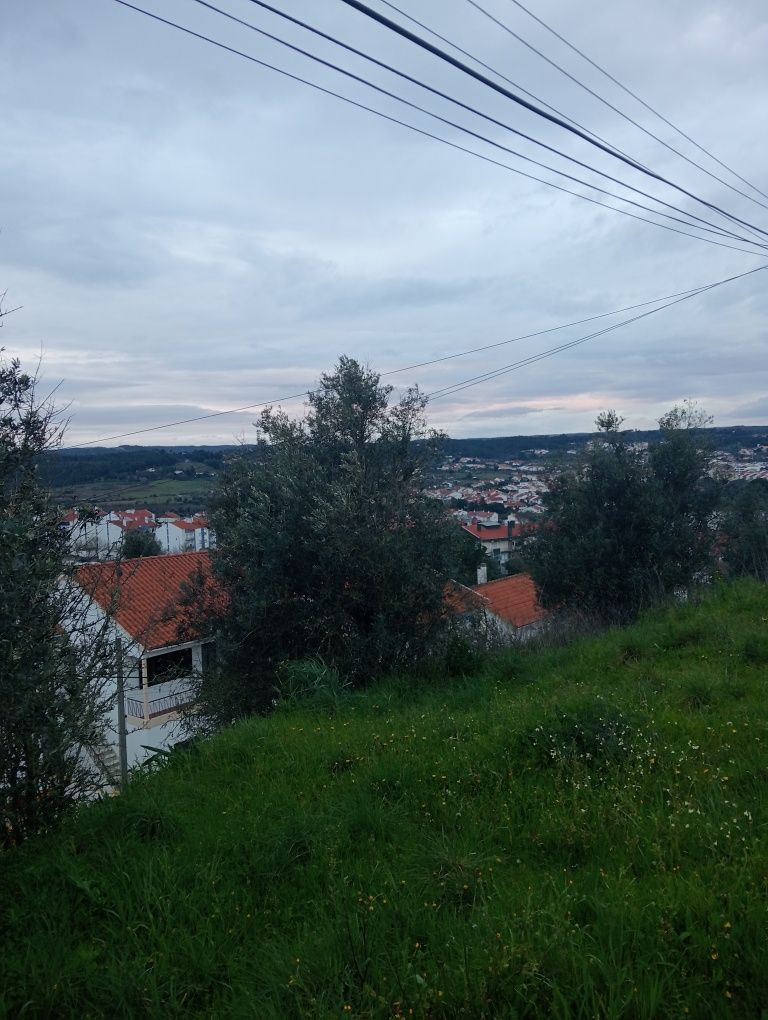 Vendo terreno urbano, pronto a construir, excelente localização