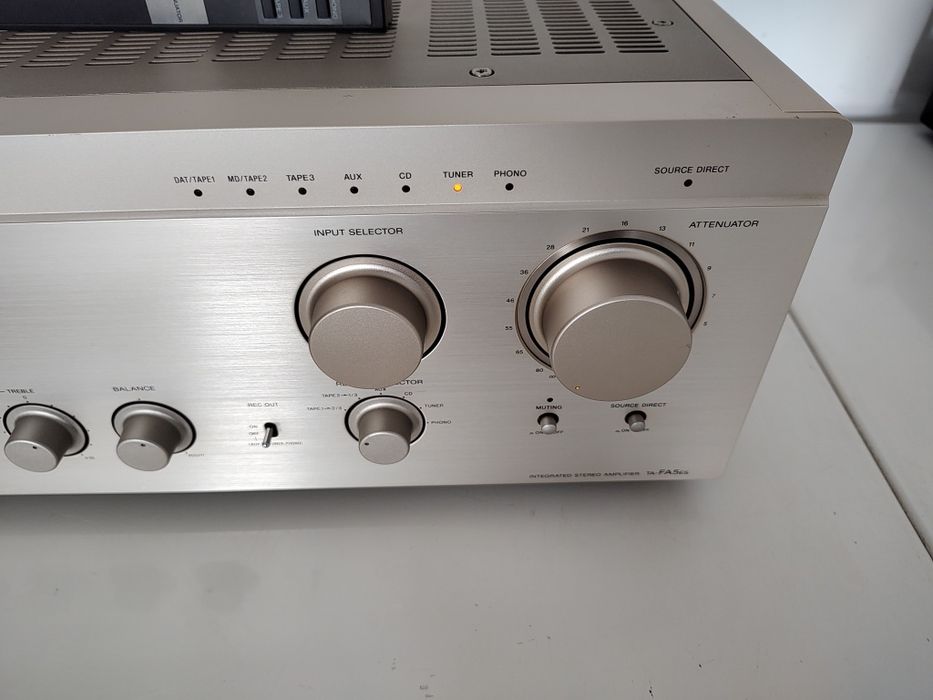 Sony TA-FA5ES , oryginalny pilot . ES . Piękny stan .