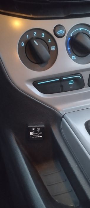 Ford focus 3 1.6 газ/бензин