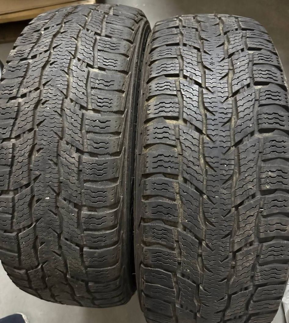 Зимові шини Nokian Hakkapeliitta CR3 215/60 R17C 109/107R