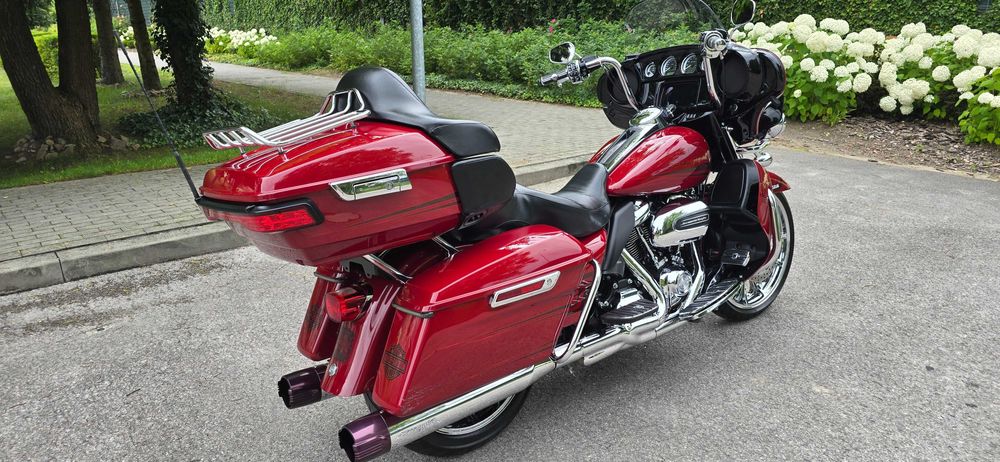HARLEY DAVIDSON FLHTK Electra Glide 114 z 2020 roku