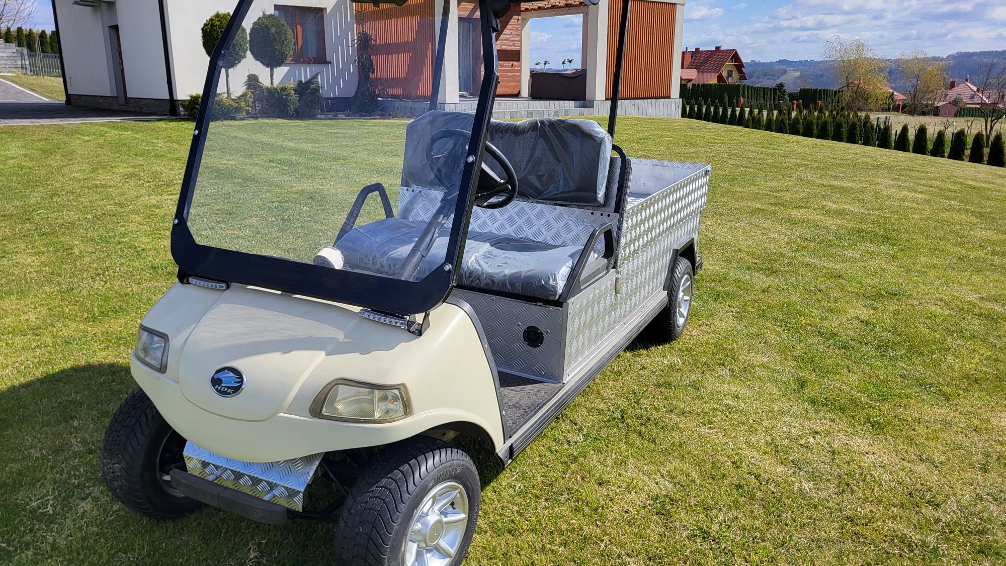Wózek golfowy HDK z silnikiem Melex