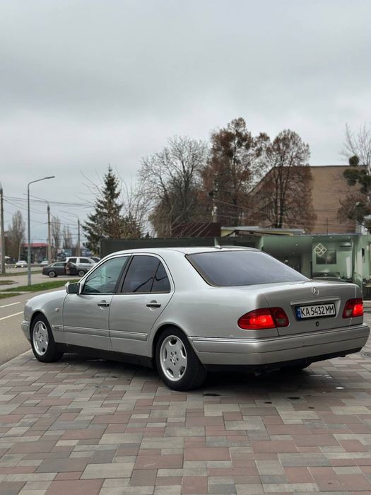 Mercedes e210 3.2 бензин автомат