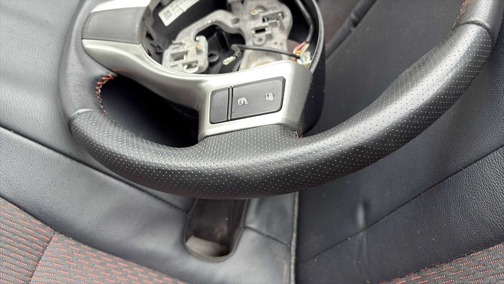 Komplet foteli Yaris 3 (11/18) – wersja 3-drzwi