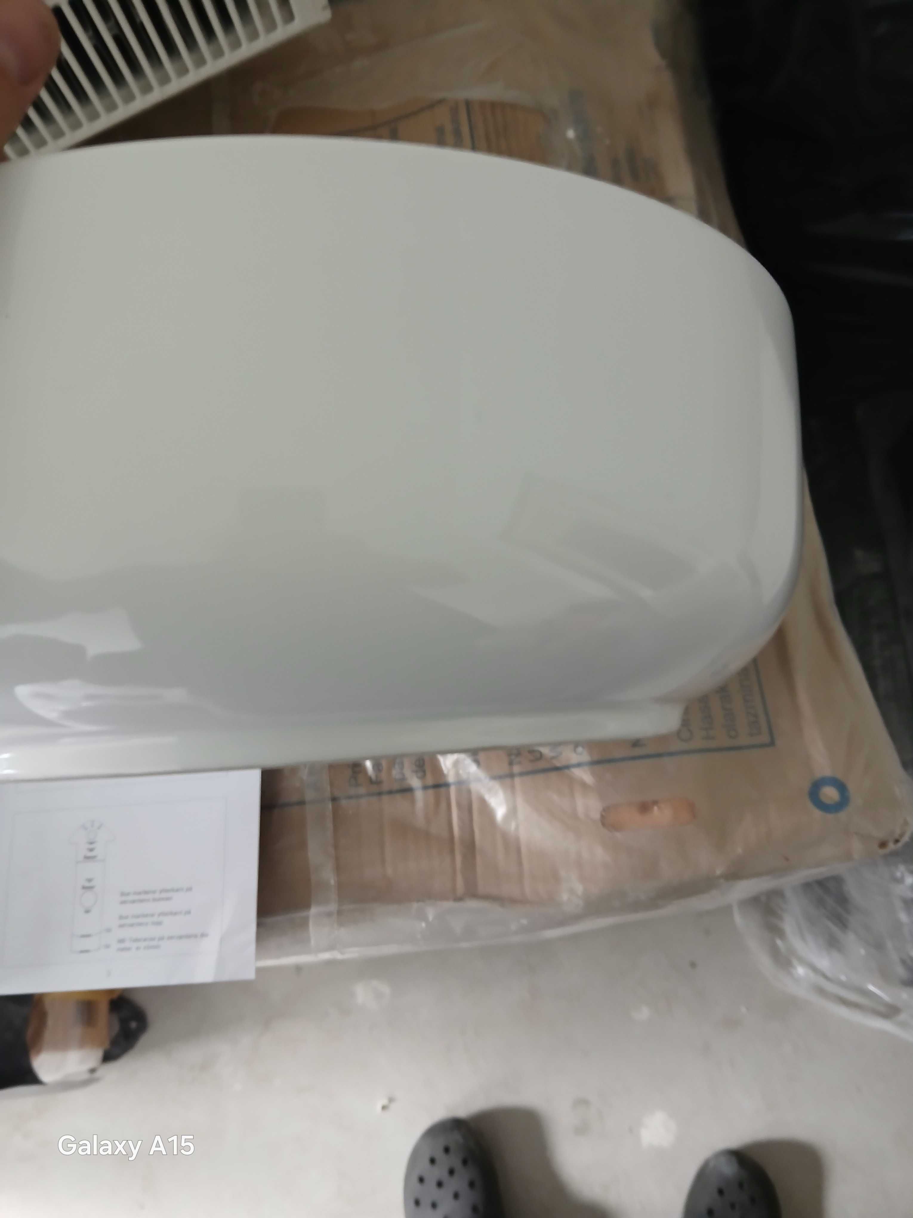 Umywalka ceramiczna  nadblatowa okragła 37.5cm