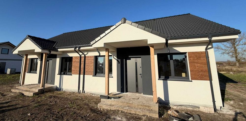 ŁUPIŃSKI DEVELOPMENT Zaufaj doświadczeniu od 15 lat Dom wraz z działką