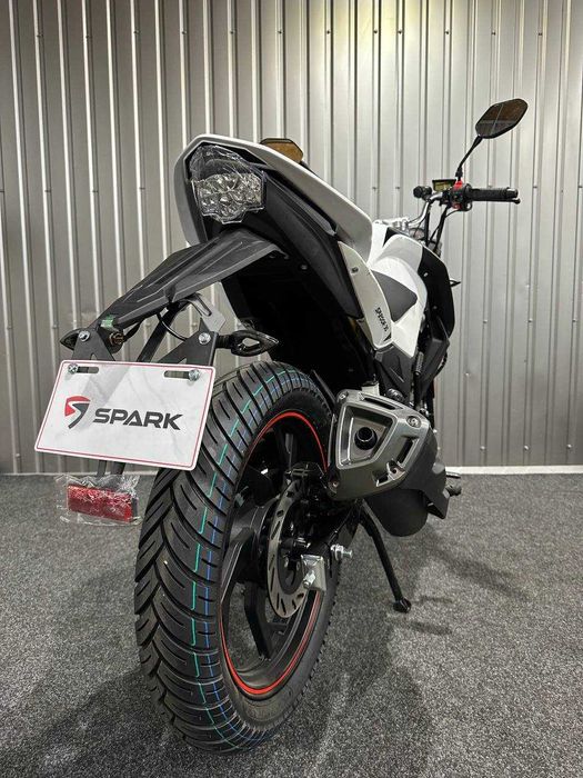 Новий мотоцикл Spark SP200R-30