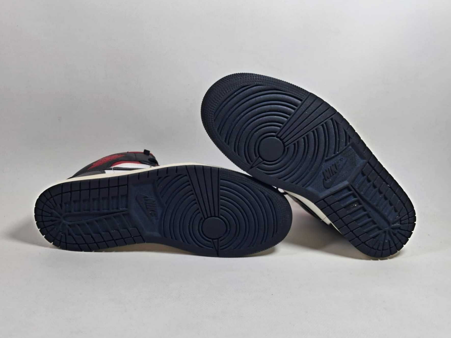 Кроссовки Nike Air Jordan Retro 1 Mid (р 42) Мужские Кожаные Оригинал