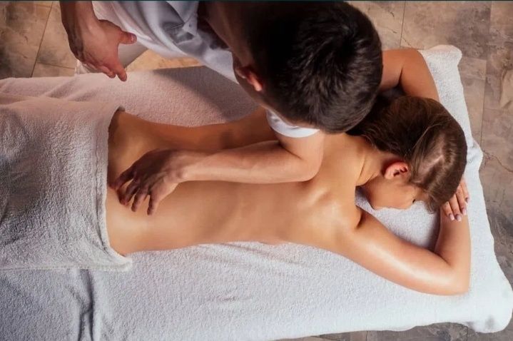 Релакс масаж для жінок та дівчат