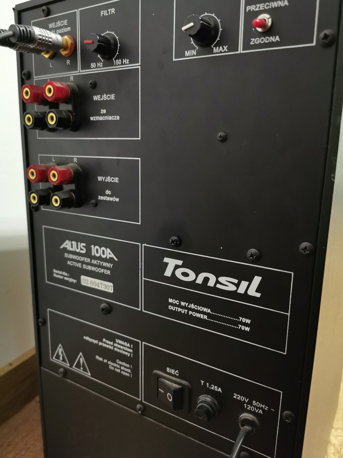 altus tonail 100A subwoofer