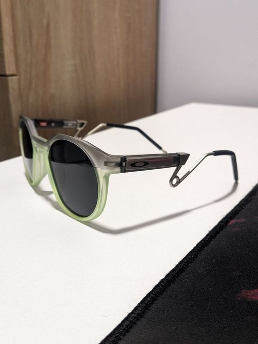 Продам окуляри стан нових