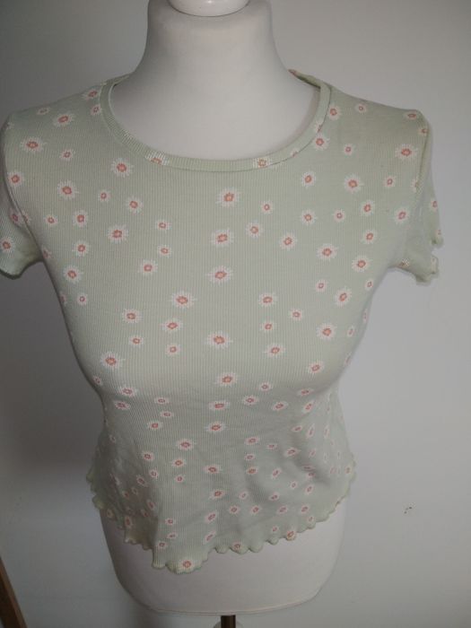 Prążkowana bluzka w kwiaty 36 S