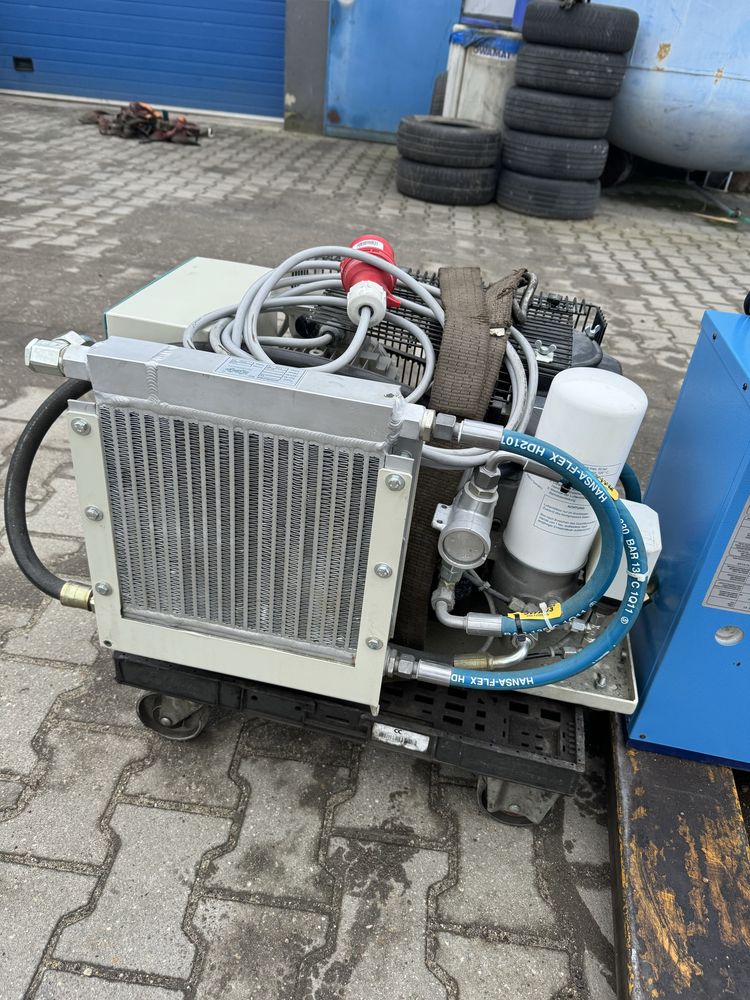 Kompresor śrubowy Renner RSR 3.0 3 KW