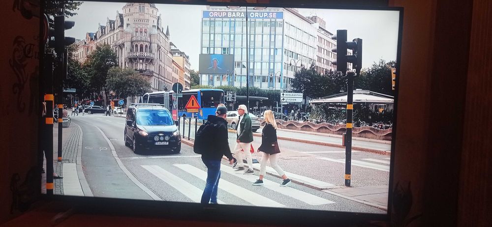 Продам смарт тв skyworth 43Q3 AI