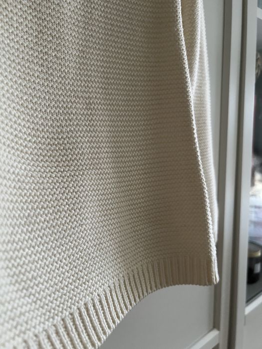 Sweterek golf bialy dziergany H&M XS kremowy
