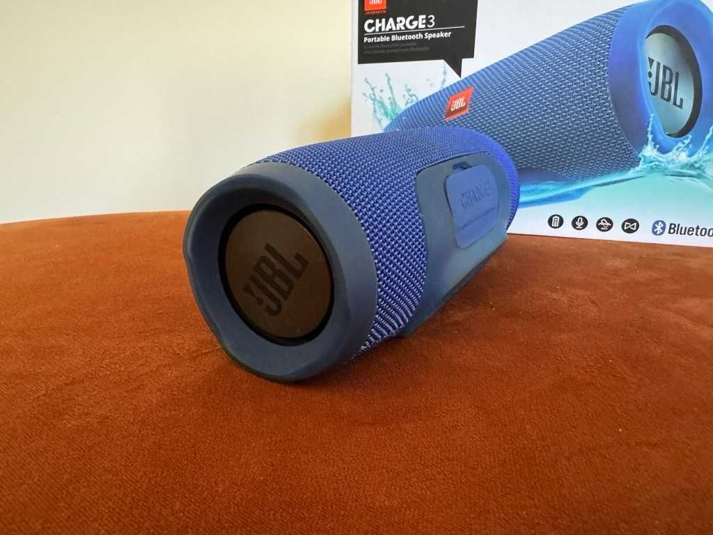 Bluetooth колонка JBL Charge 3