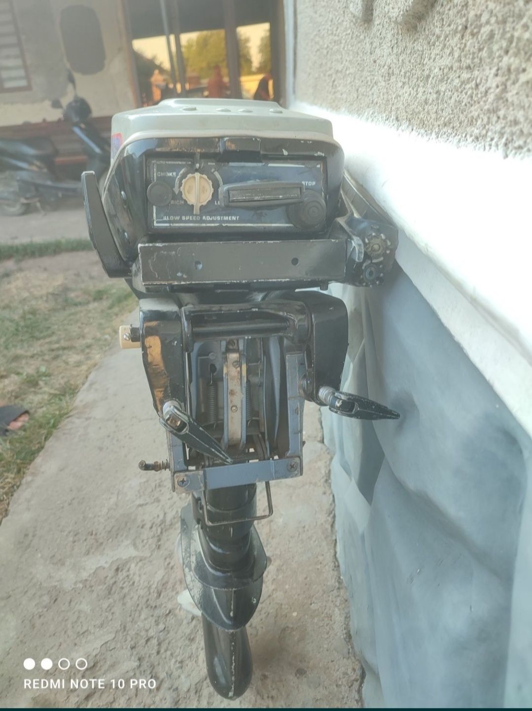 Продам лодочний мотор Evinrude 9.9/15