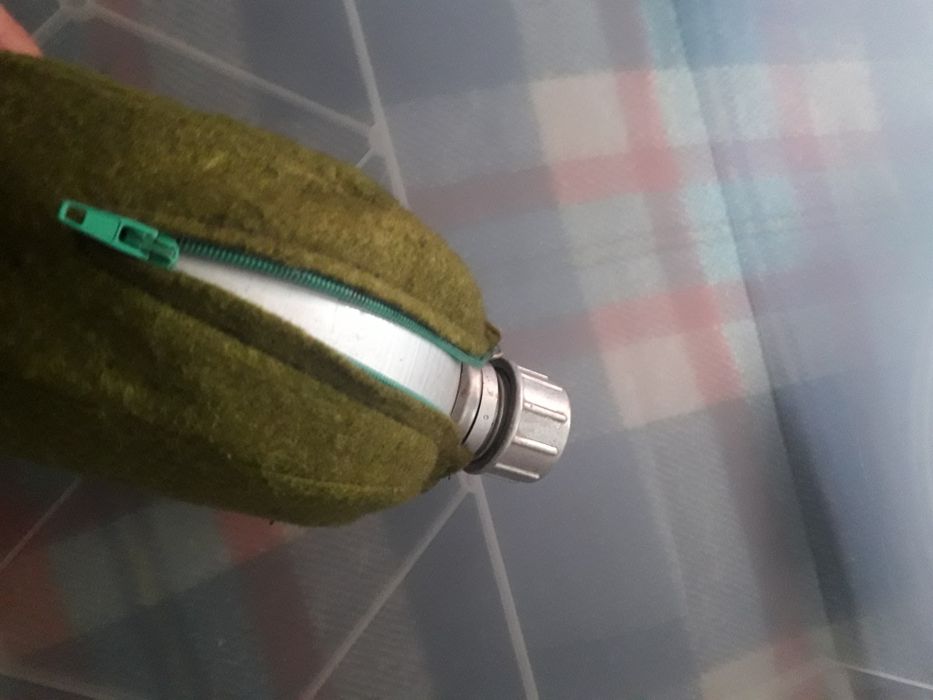 Cantil antigo marca laken com bolsa