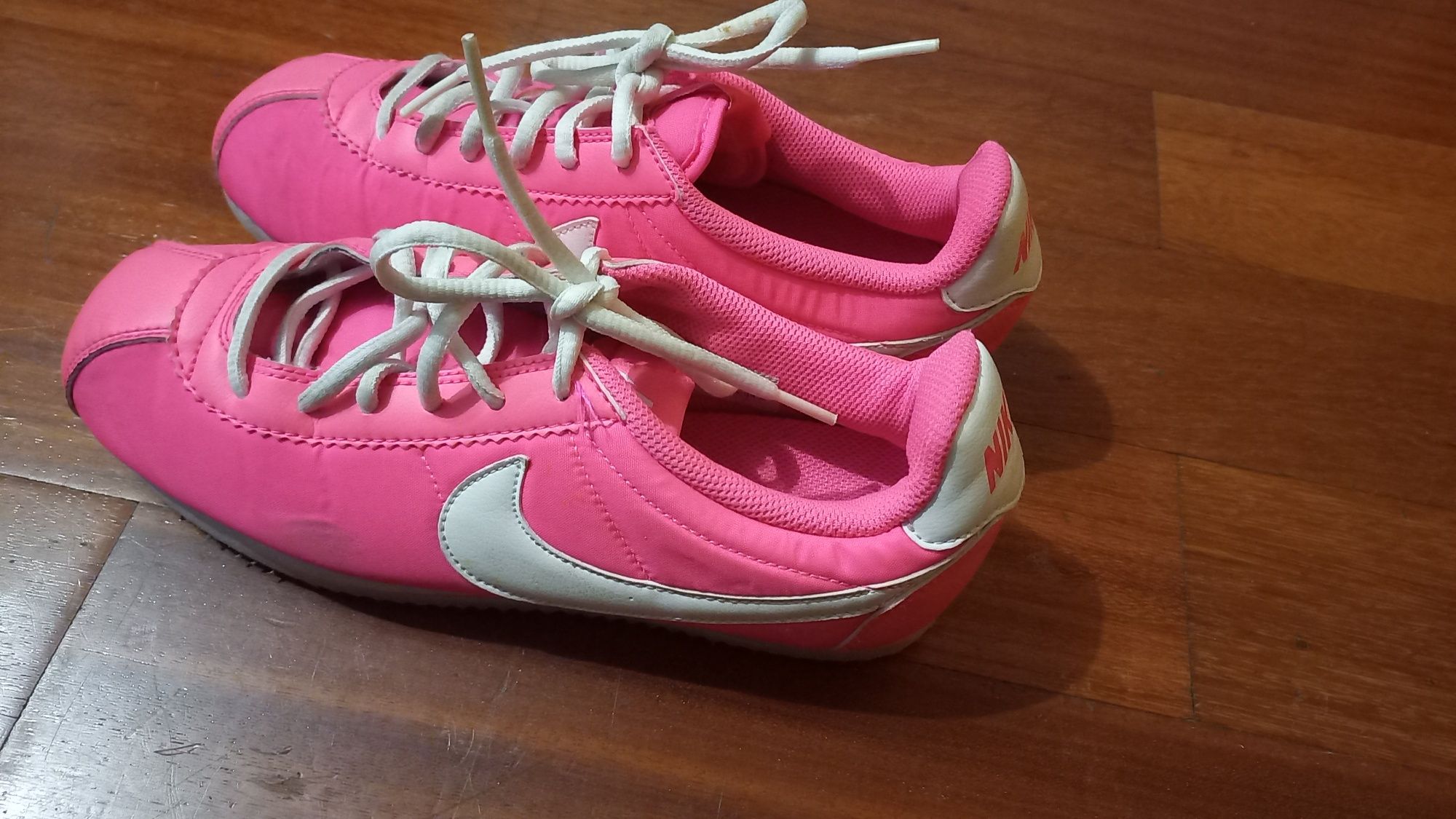 Sapatilhas Nike rosa 38,5