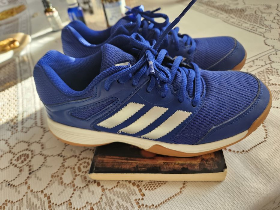 Buty Adidas halówki 36 i 2/3.