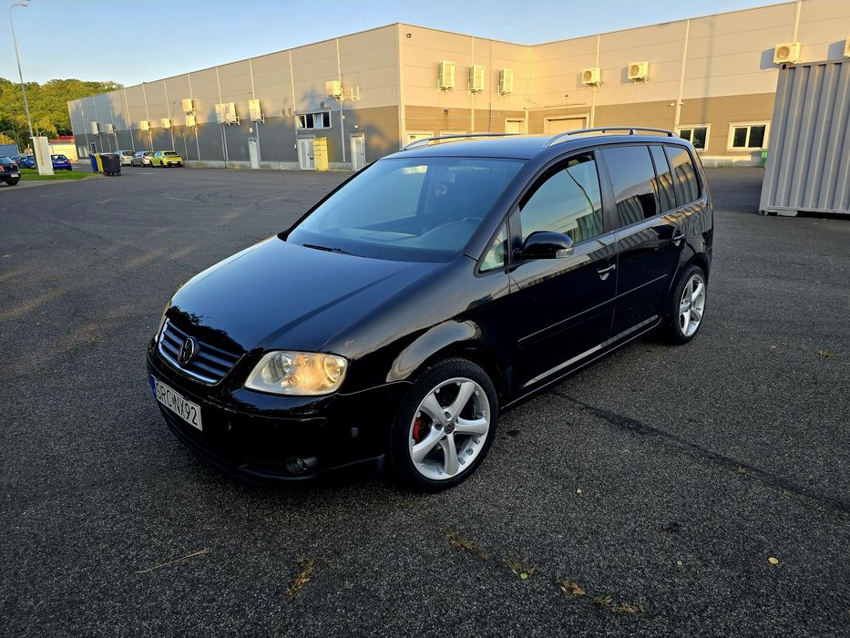 Fajny VW Touran 1.9 TDI Highline