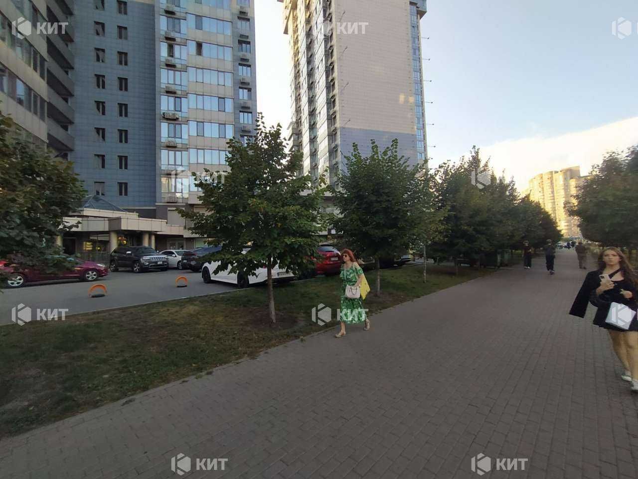 Оренда! Фасадне приміщення Рівер Стоун 85кв.м.