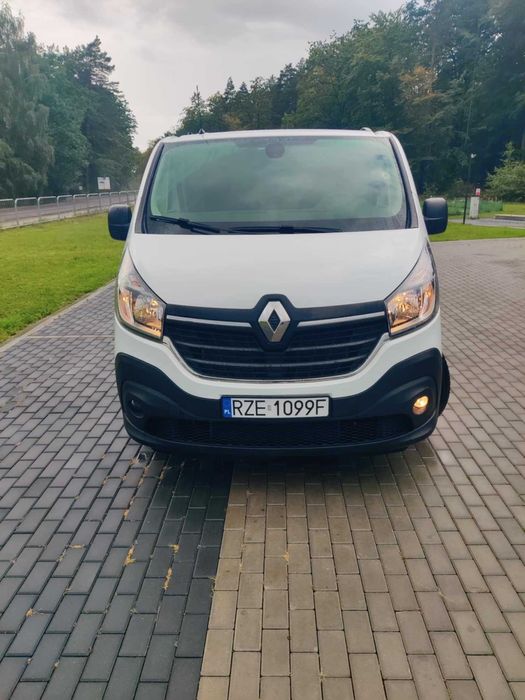 Renault Trafic +opony zimowe