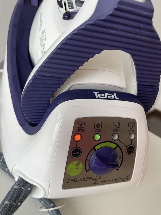 Праска з парогенератором Tefal