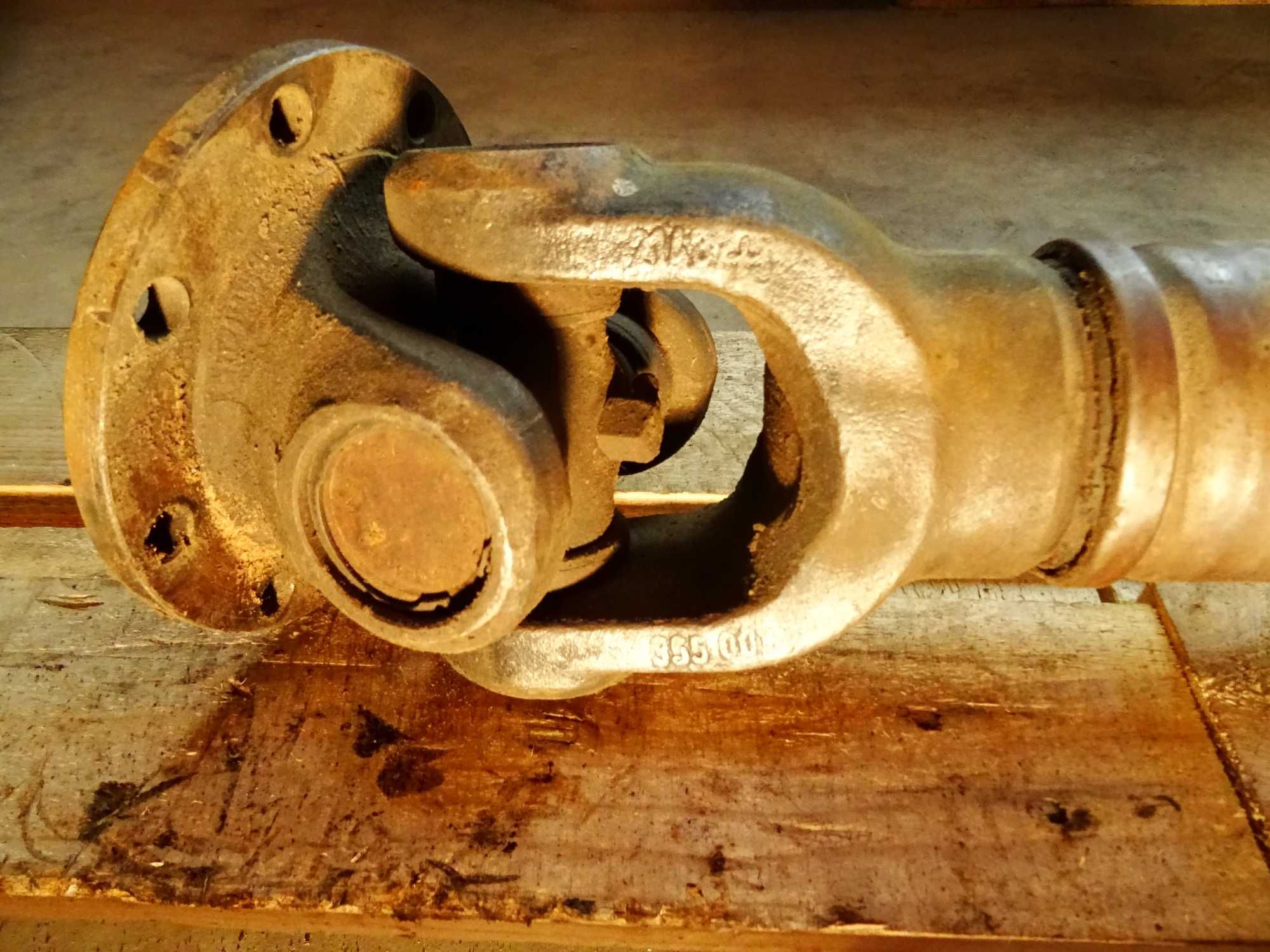 Wał pędny do ładowarki Hanomag 70E. Cardan shaft. 46cm. Kardan