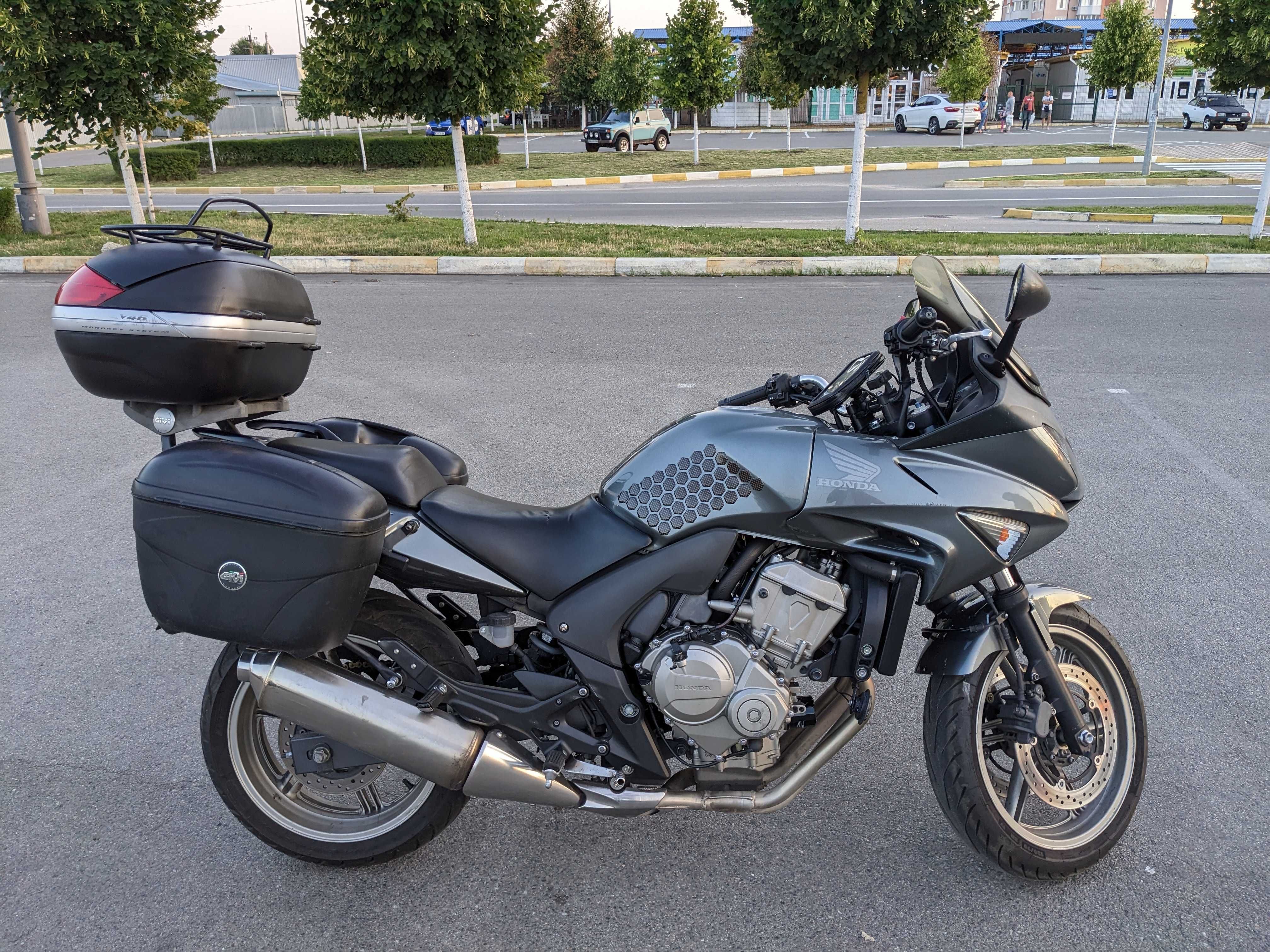 Продаю свій мотоцикл Honda CBF600S 2008р. Інжектор