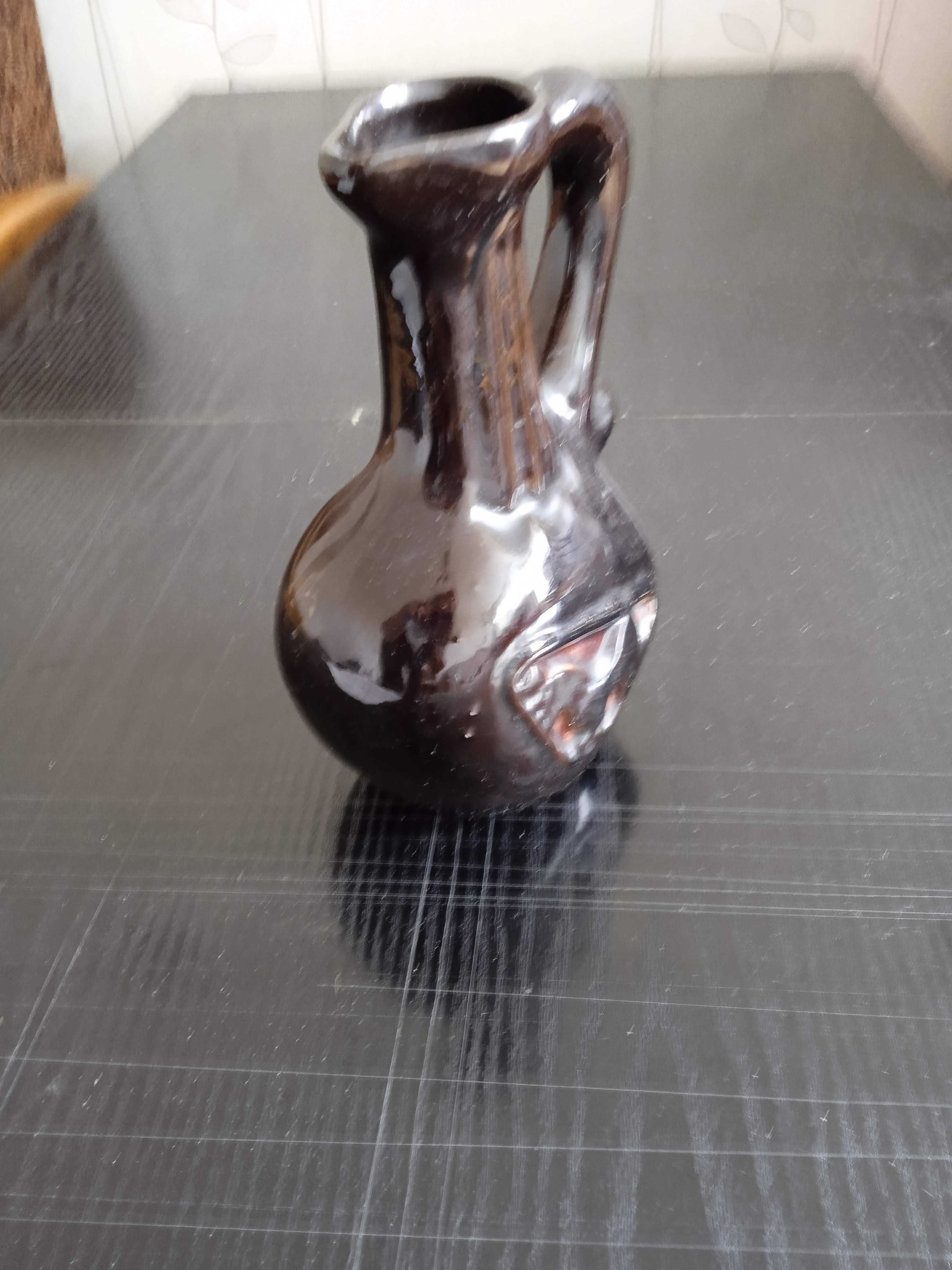 mały czarny wazon prl retro
