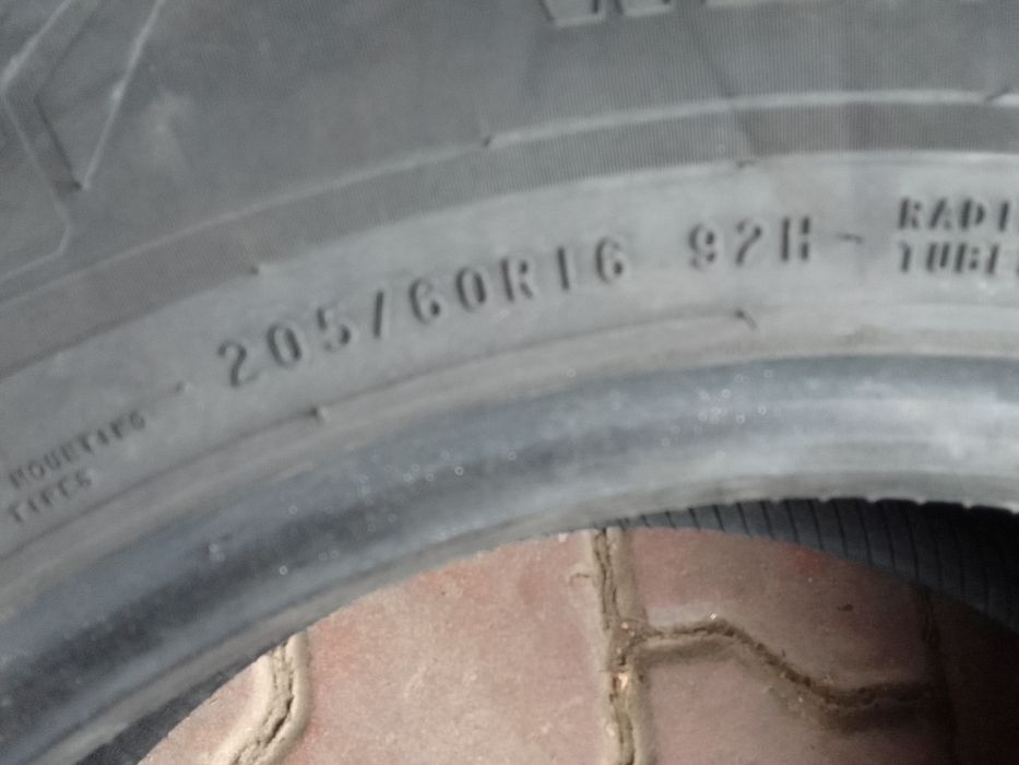 Opona letnia 205/60r16 NOKIAN 2022r 6mm