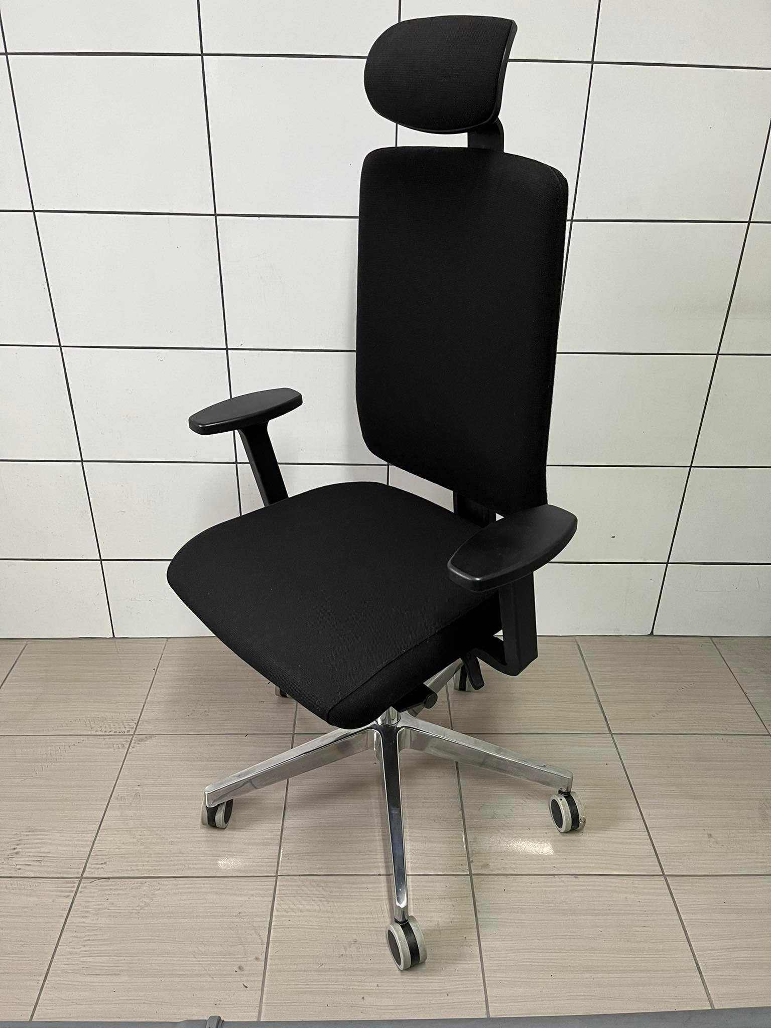 Fotel biurowy krzesło obrotowe Martela James zagłówek
