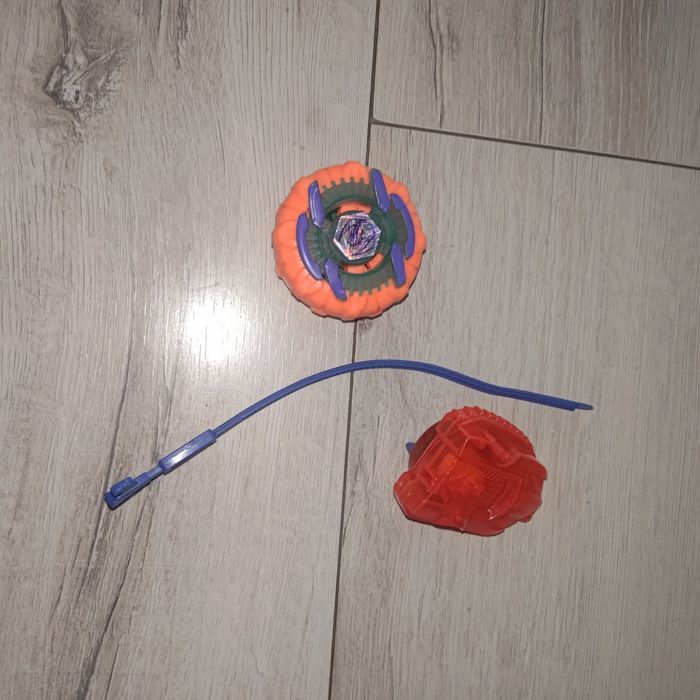 Hasbro beyblade super