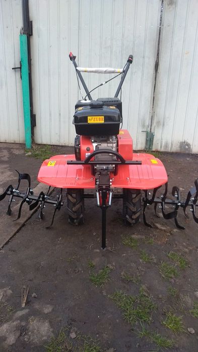 Срочно мотоблок Зубр 6,5 бензин