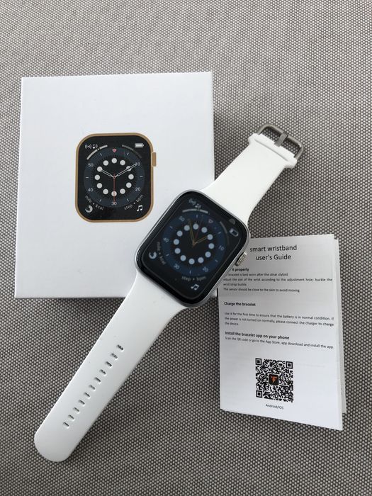 Smartwatch branco / preto / rosa