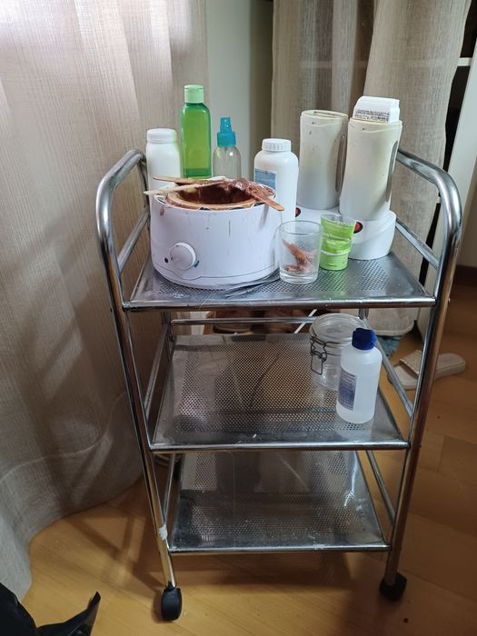 Carrinho de apoio para estética ou outros