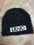 Шапка фірми LIU•JO