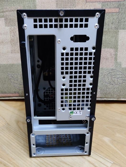 Корпус  Chieftec Mini-ITX