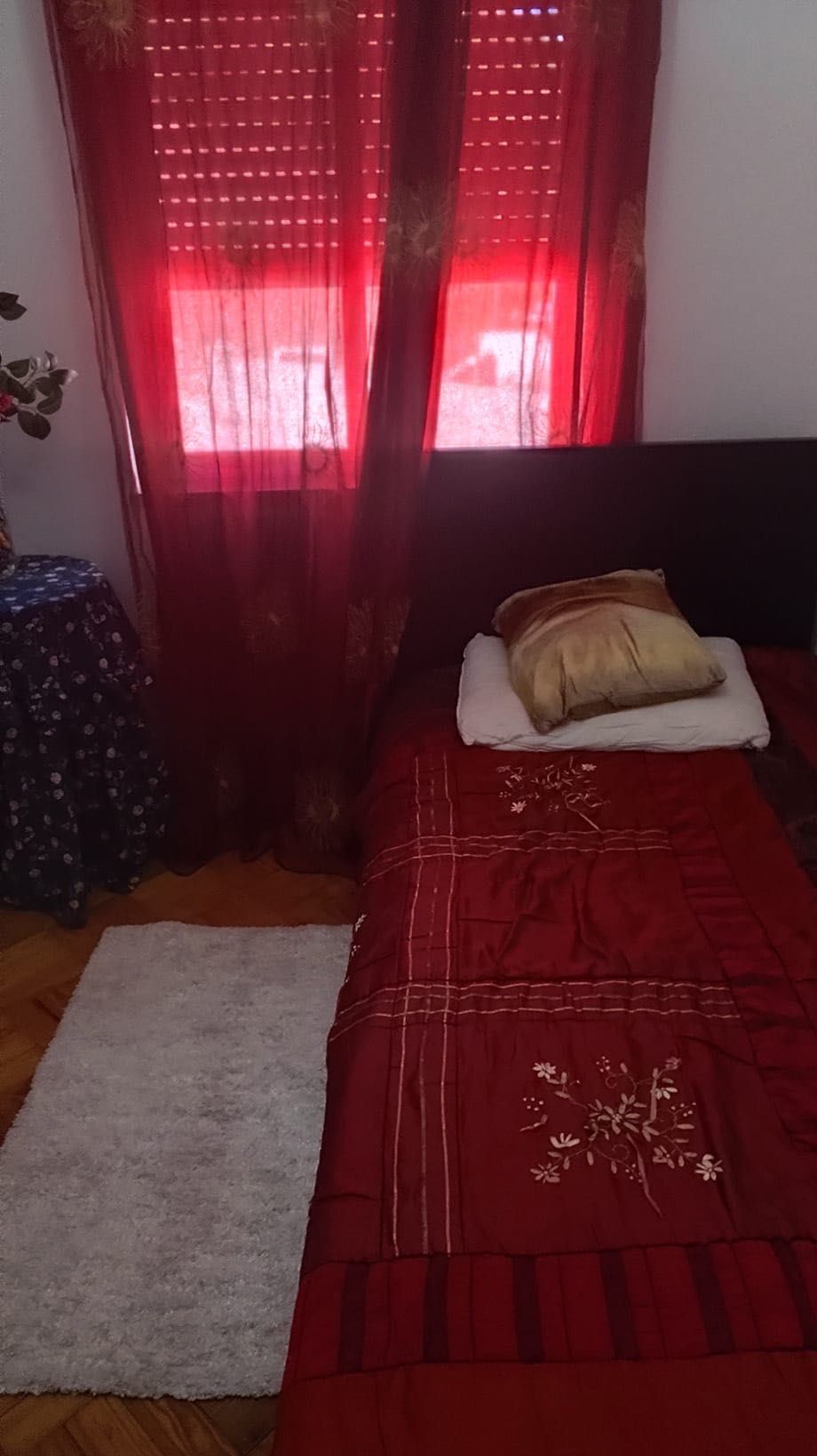 Quarto para arrendar