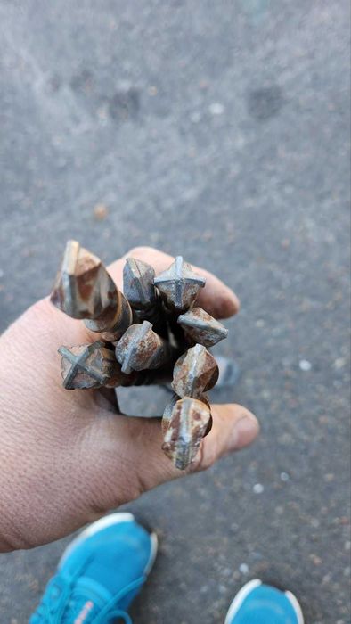 Бури по бетону SDS plus 10/600 та 16/600