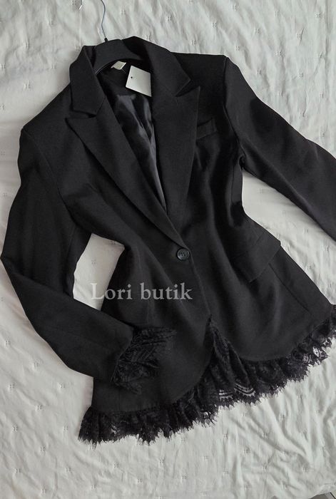 Virallowa marynarka z koronka cudo taliowana