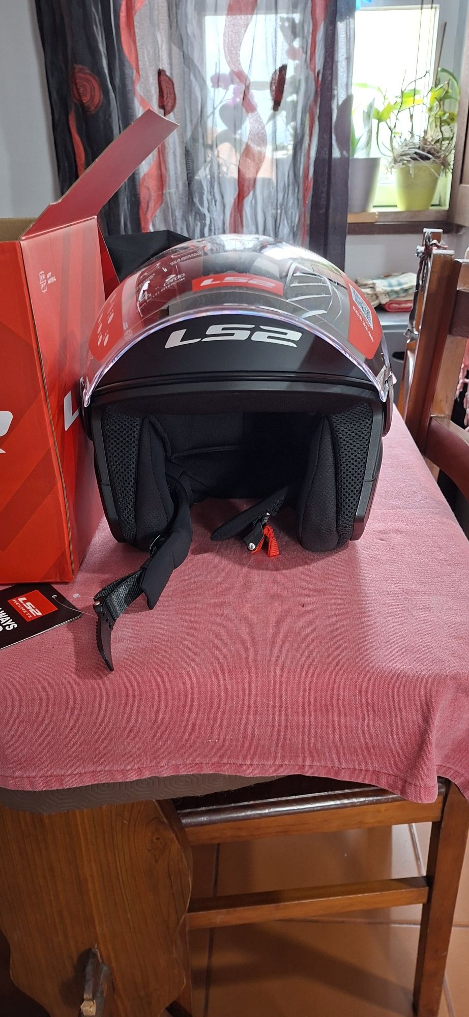 Capacete LS2 completamente novo tamanho L
