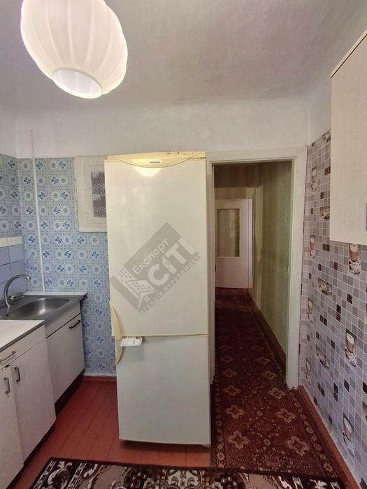 Продам 2-х кіімнатну квартиру + гараж  17 Квартал.