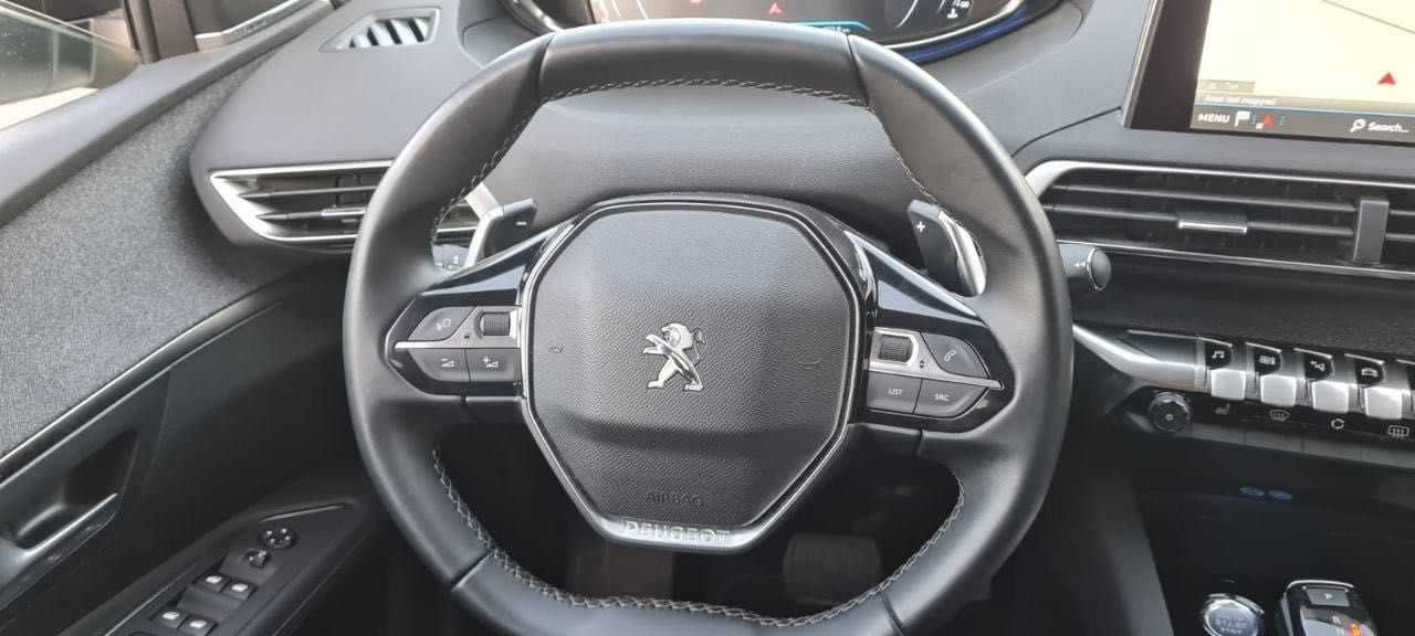 Peugeot 3008 стан ідеал !