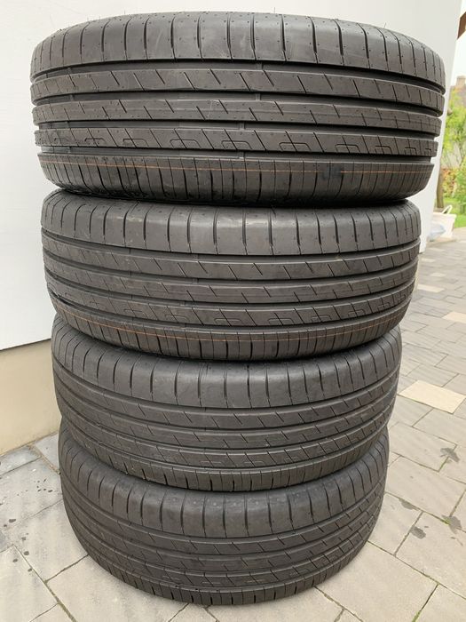 Продам нові шини Goodyear efficientgrip performance 215 55 r18 95h
